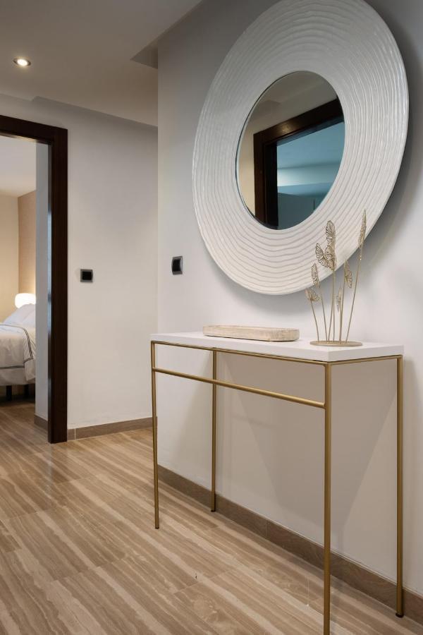 Inmalaga Uncibay Square 2 Apartment Luaran gambar